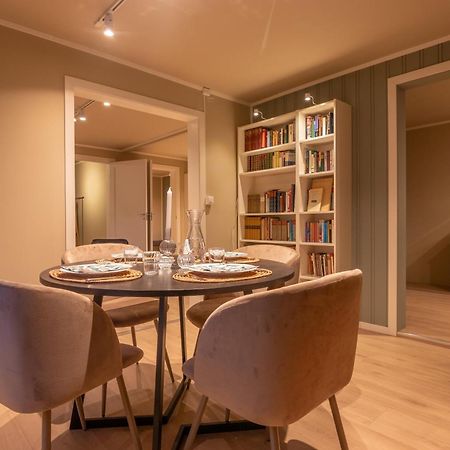 Cozy And Spacious Apartment In City Centre Tromsø Buitenkant foto