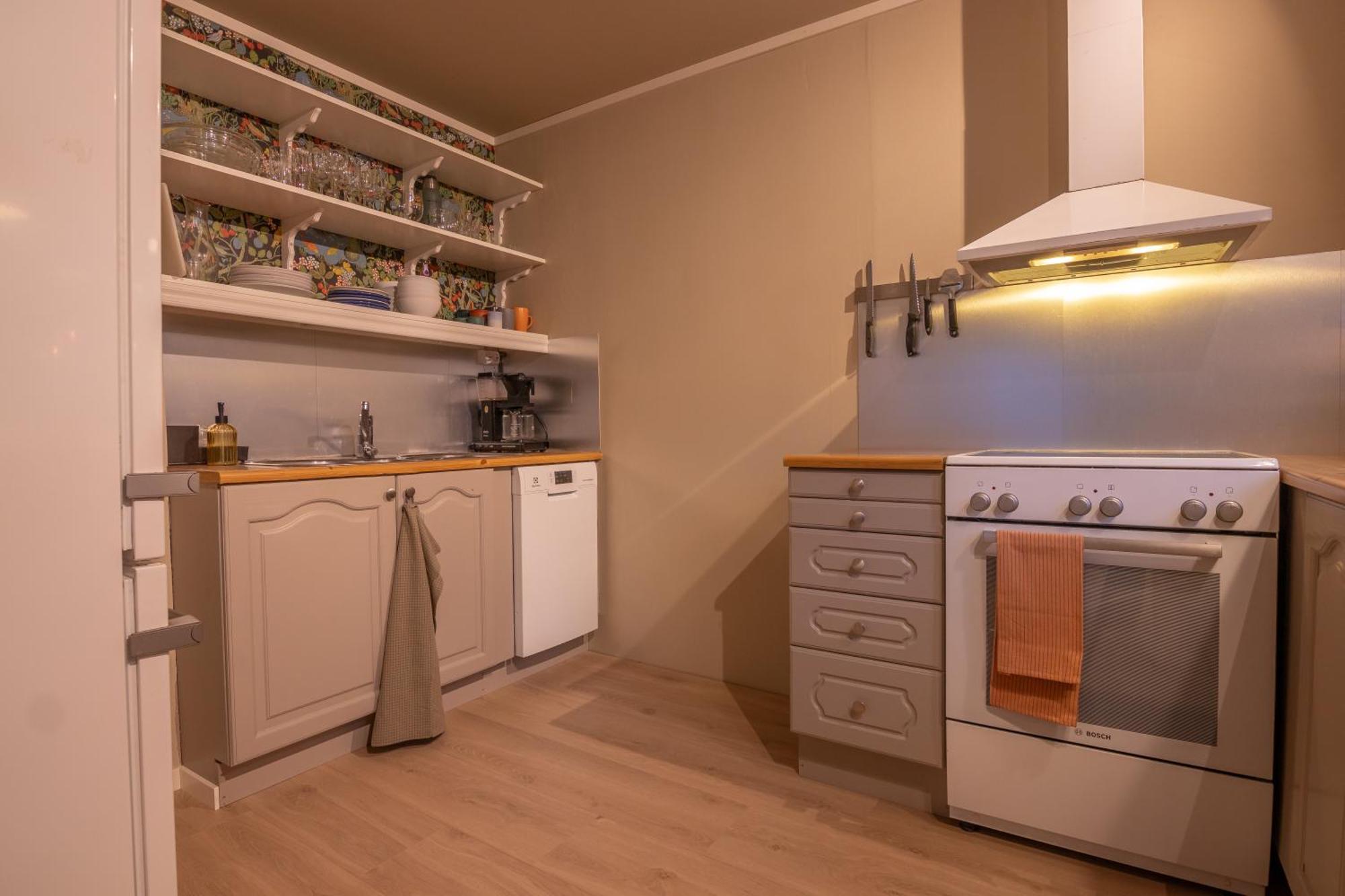 Cozy And Spacious Apartment In City Centre Tromsø Buitenkant foto
